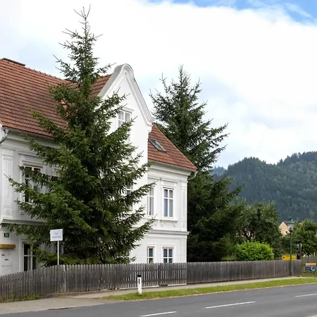 Flat Bull Mit Garten