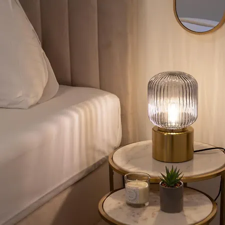 Flat Bull Mit Garten アパート *