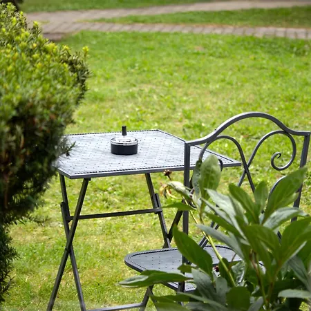 アパート Flat Bull Mit Garten *